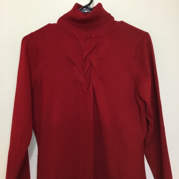 Red Brand Ribbed Knit Sweater - Picture 4 of 5